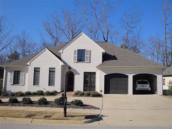 1st image of 15 Signal Hill Cir