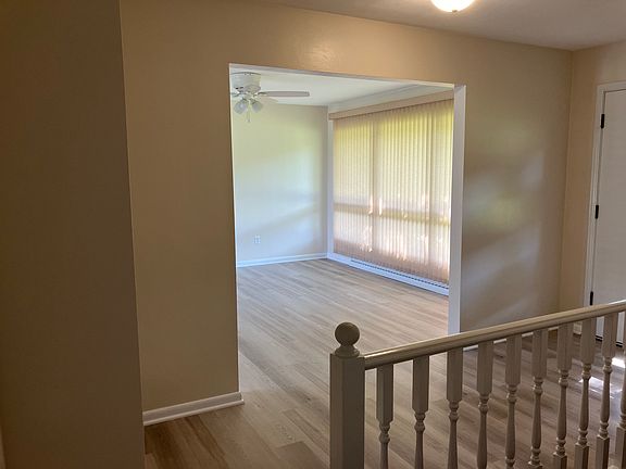 3rd image of 103 Gimbel Dr