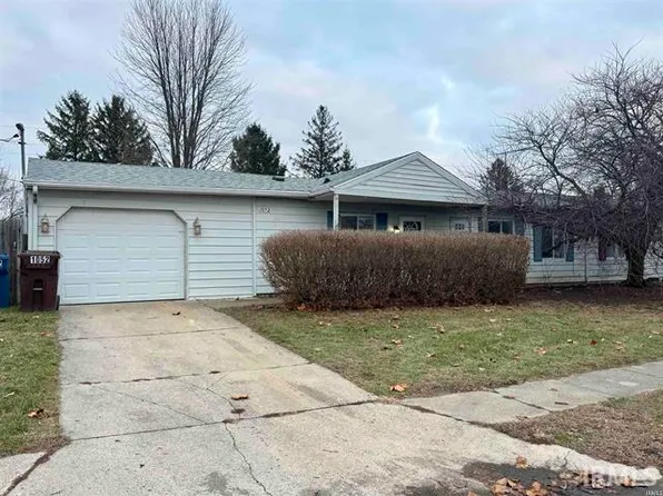 1052 N Lincoln St, Peru, IN 46970