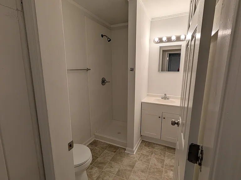 1219 Carlton Ave — Photo 15