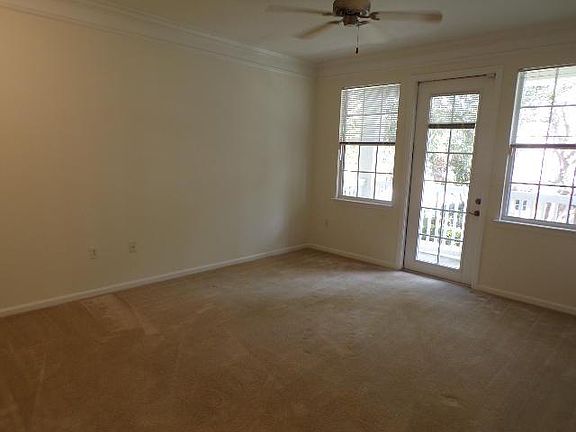 2nd image of 275 Murcia Dr APT 204