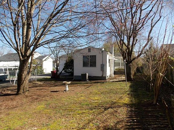 2nd image of 524 Highland Ave