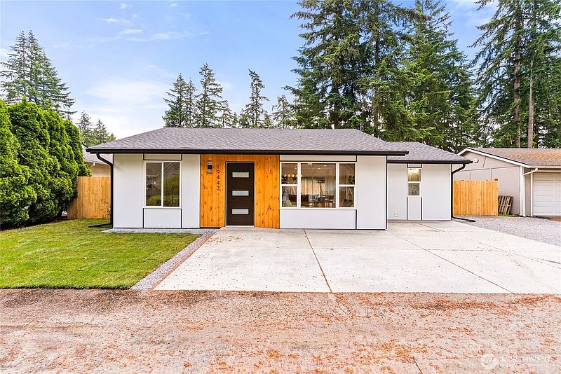 3rd image of 19443 SE 267th Street