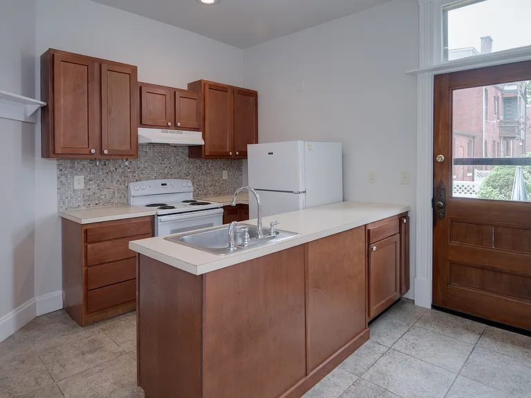 1628 S 3rd St #2 — Photo 9