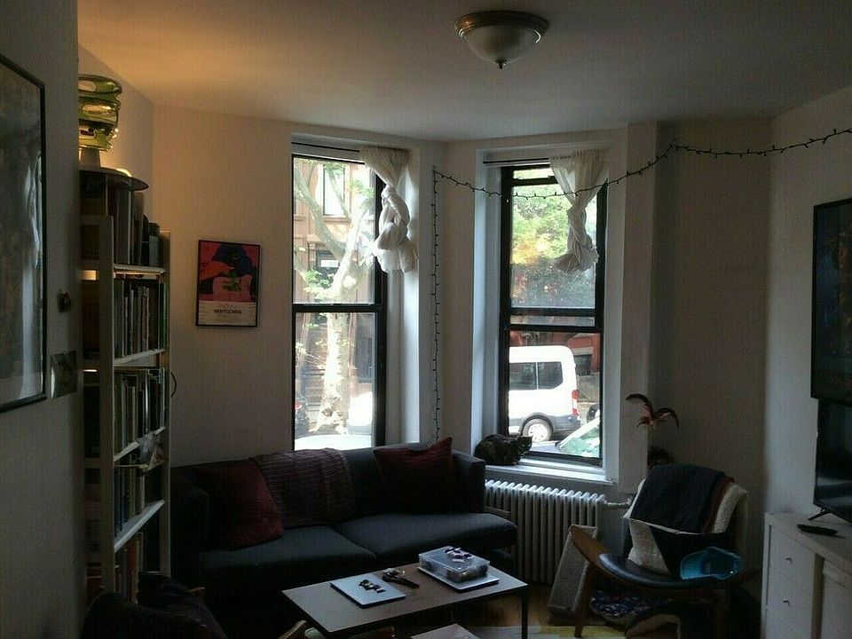 1st image of 678 Degraw St Floor 2