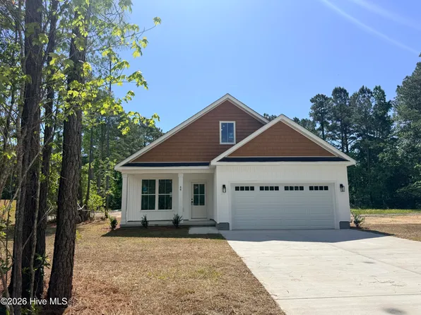 86 Whispering Pines Court, Hampstead, NC 28443