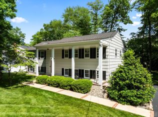 3 Bunker Hill Run, East Brunswick, NJ 08816