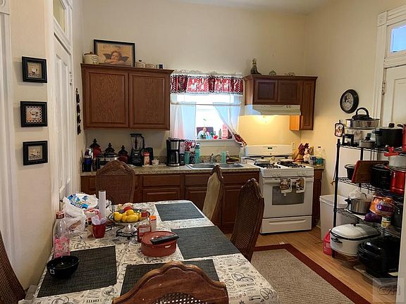 4th image of 2428 Ursuline