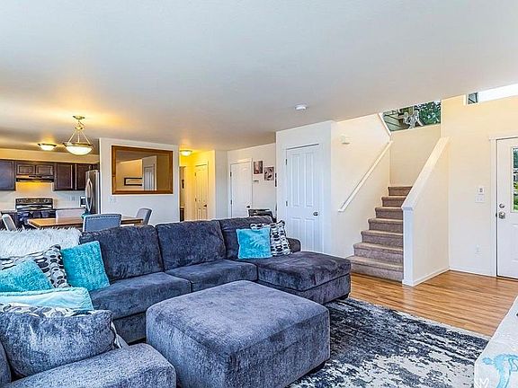 5th image of 1769 NE Nutkana Way