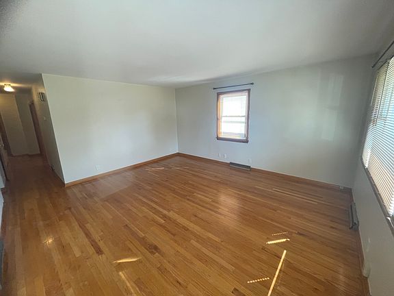 3rd image of 579 W 5th St