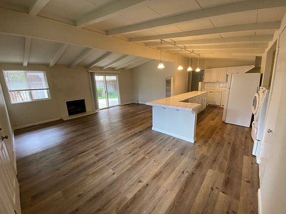 4th image of 10433 Johnson Ave
