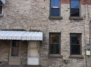 413 Gardner St, Mc Kees Rocks, PA 15136