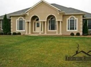 3737 Kelfrey Cv, Kalamazoo, MI 49009