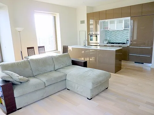 Rented by BLU Real Estate | media 10