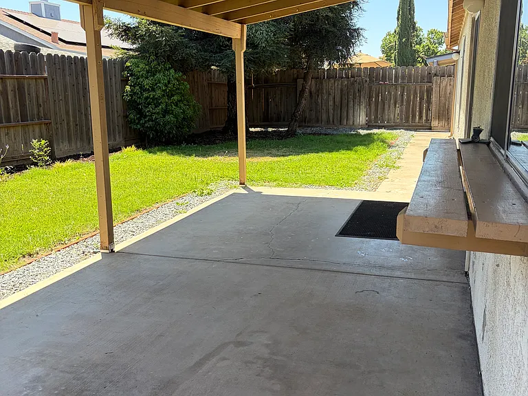 1516 Prairie Dog Dr — Photo 3