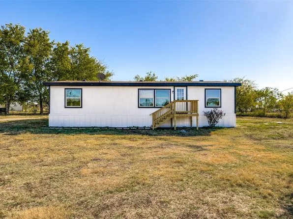 1376 Highland Acres Dr, Kaufman, TX 75142