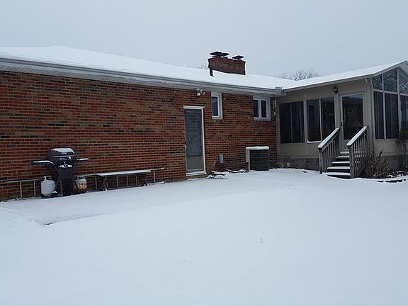2nd image of 954 Howard Dr