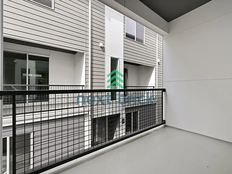 222 124th St SW #F1 — Photo 18