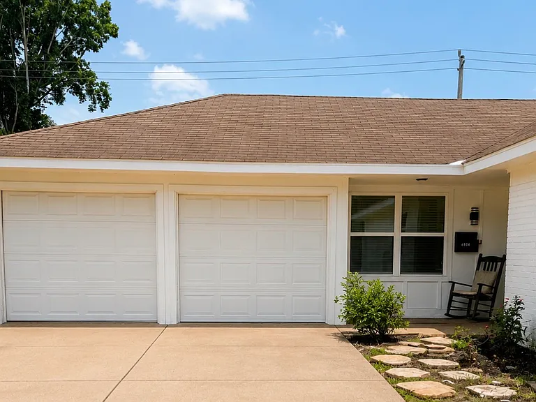 4834 Tidewater Dr — Photo 2