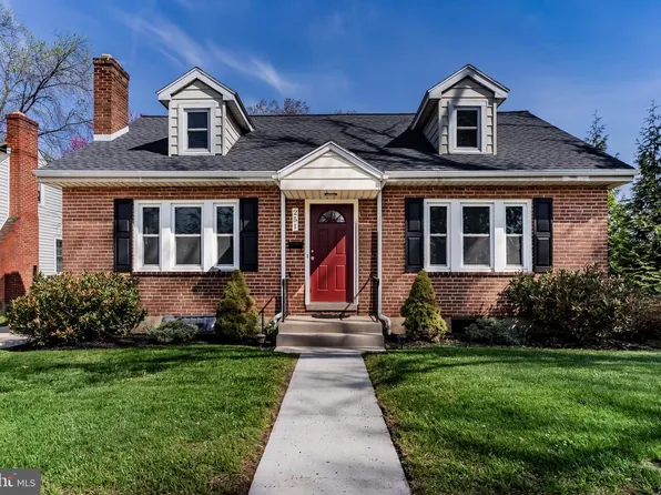 251 E Pomfret St, Carlisle, PA 17013