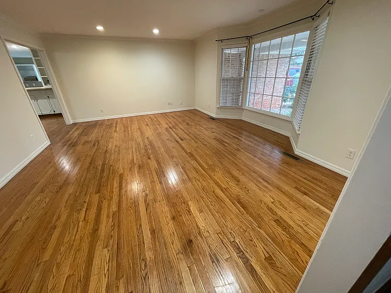 2221 W 4th Ave — Photo 22