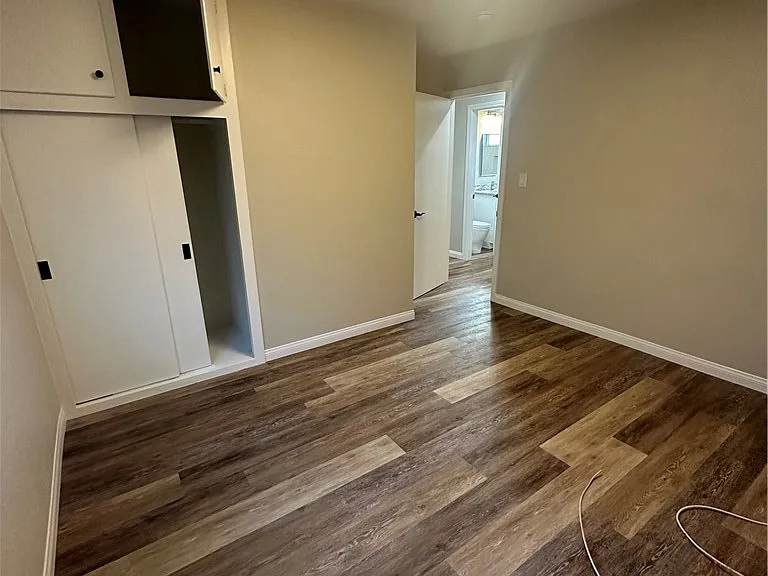 514 E Chalynn Cir — Photo 11