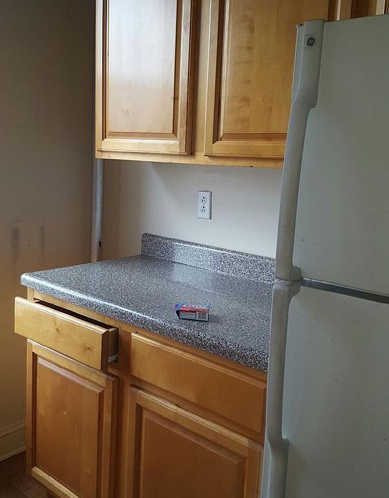 1st image of 639 W 204th St APT 3E