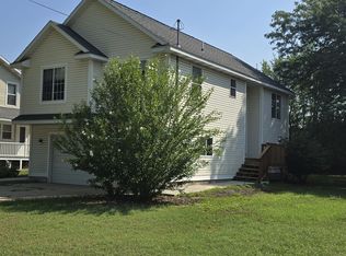 235 N State St, Zeeland, MI 49464