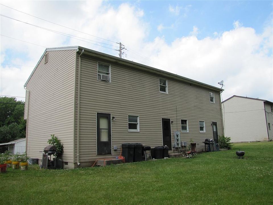 2nd image of 411 N Railroad St