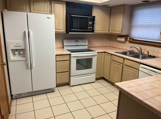 1814 N Lakeman Dr, Bellbrook, OH 45305