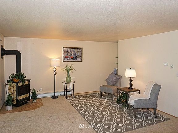 4th image of 11424 SE 257th Pl Unit J201