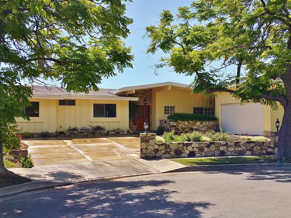 1st image of 23762 Ladrillo St
