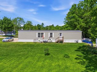 11 Daisy Drive, Pittsfield, NH 03263