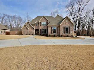 1308 Royal Ave, Centerton, AR 72719