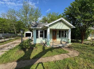 2544 S Overton Ave, Independence, MO 64052