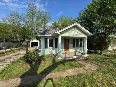 2544 S Overton Ave, Independence, MO, 64052