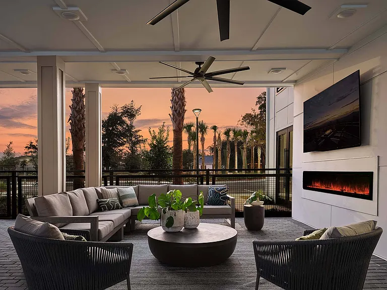 The Kelly at 23rd Luxury Apartments — Photo 16