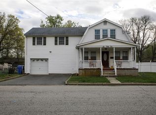 652 Barron Ave, Woodbridge, NJ
