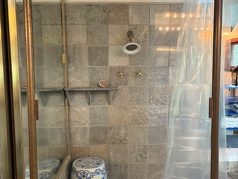 34 Holly Rd — Photo 8