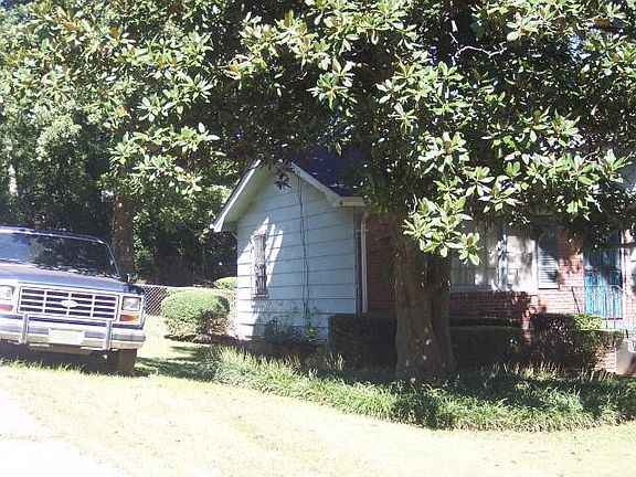 2nd image of 438 Windsor Dr