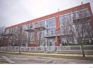 322 E Harrison Ave UNIT 15, Royal Oak, MI