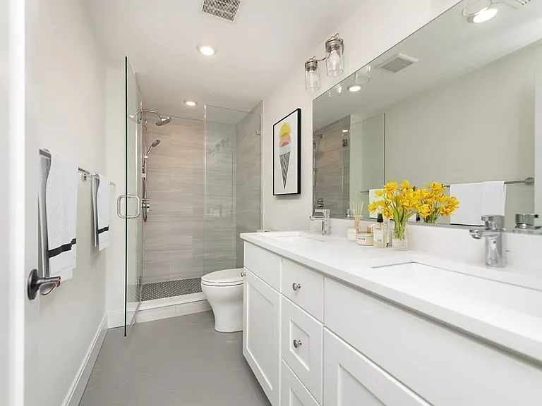 6 Rush St #1 — Photo 10