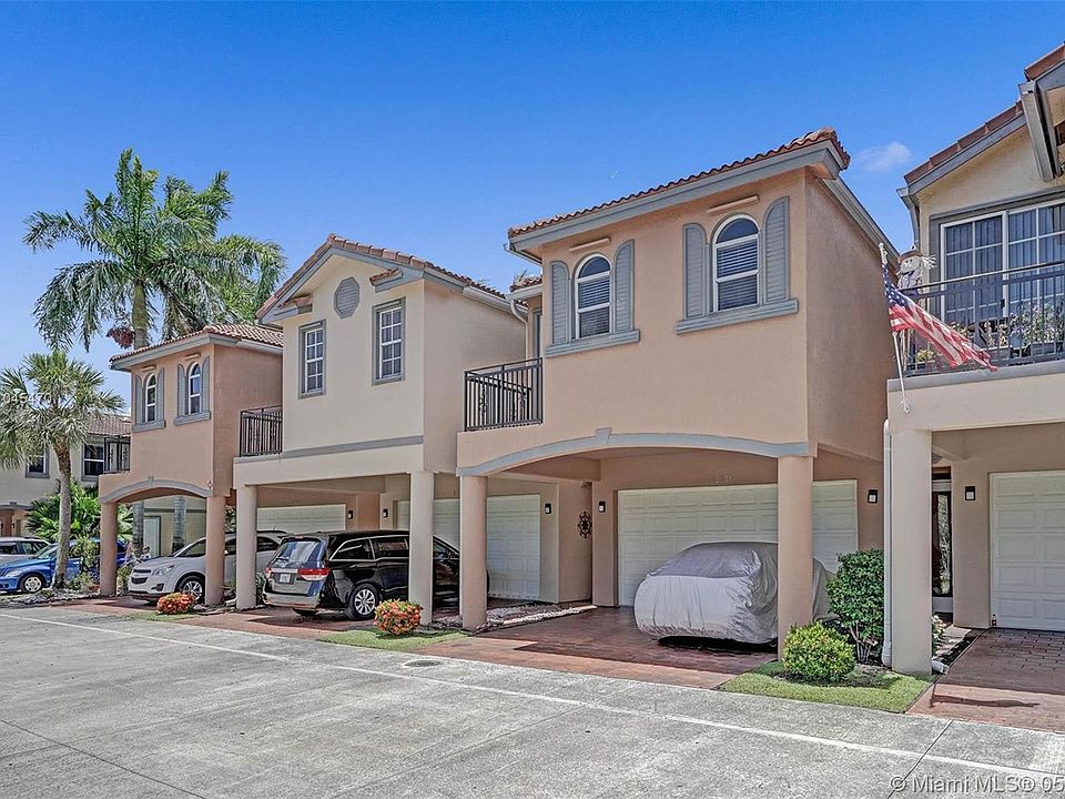 1st image of 12326 Royal Palm Blvd #13