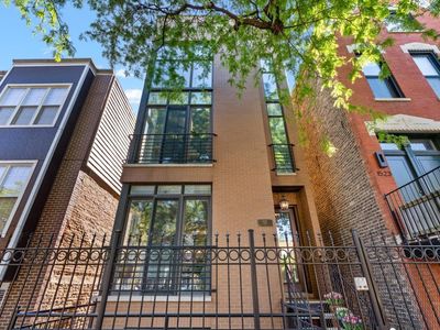 1525 N Wood St #2, Chicago, IL, 60622