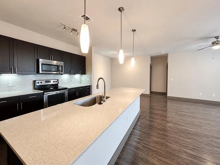 2033 S Gessner Rd #2105 — Photo 3