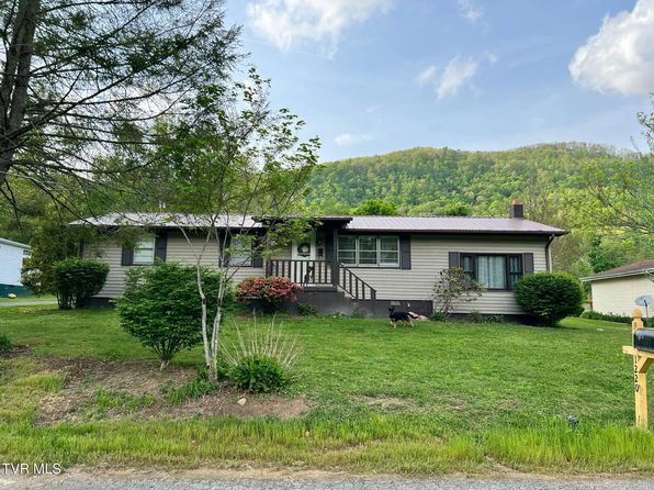 1220 2nd Ave E, Big Stone Gap, VA 24219