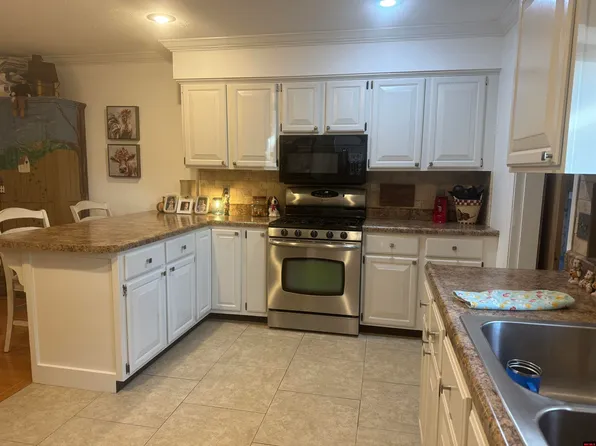 249 N Church St, Mountain Home, AR 72653