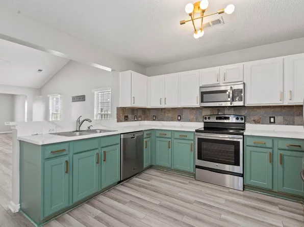 434 Dovetail Cir, Summerville, SC 29483