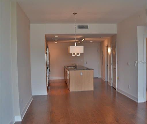 5th image of 1120 E Kennedy Blvd Unit 316