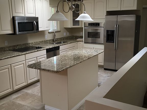 3rd image of 8882 S Midvalley Dr